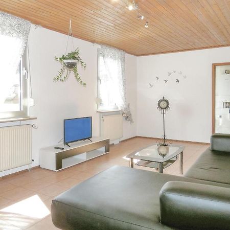 Gorgeous Apartment In Lahnstein With Kitchen ภายนอก รูปภาพ