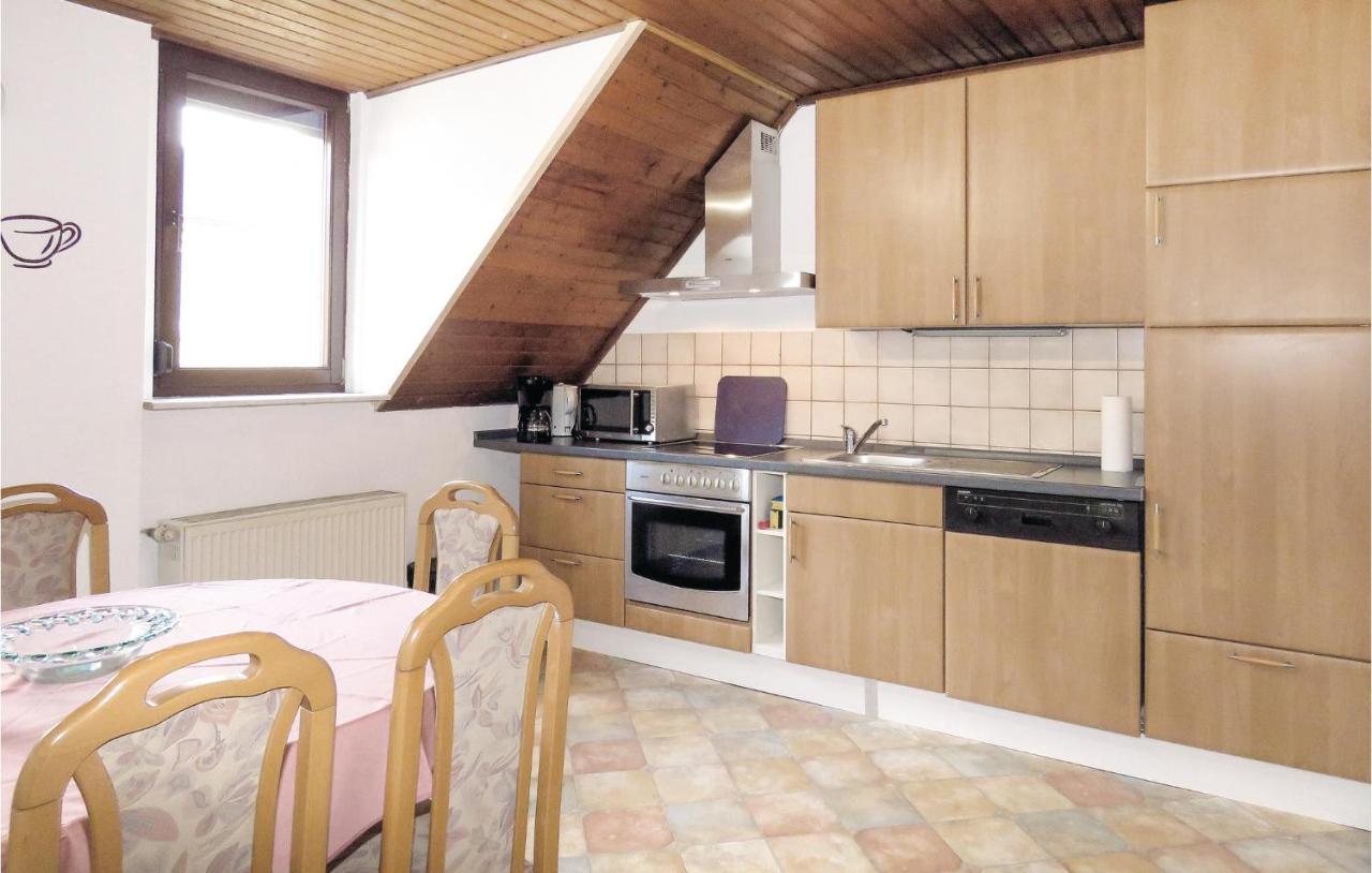 Gorgeous Apartment In Lahnstein With Kitchen ภายนอก รูปภาพ