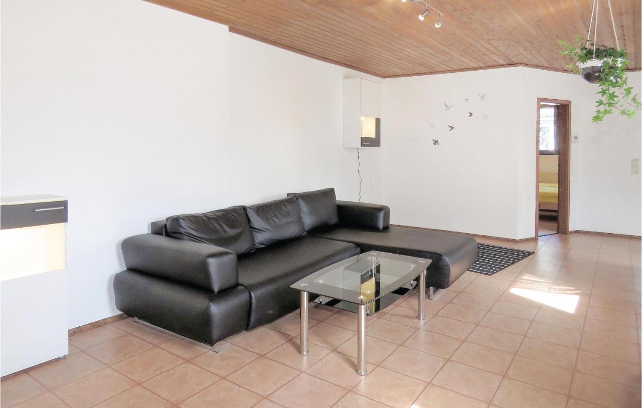 Gorgeous Apartment In Lahnstein With Kitchen ภายนอก รูปภาพ