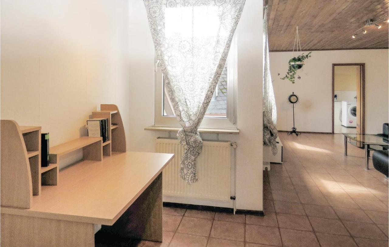 Gorgeous Apartment In Lahnstein With Kitchen ภายนอก รูปภาพ