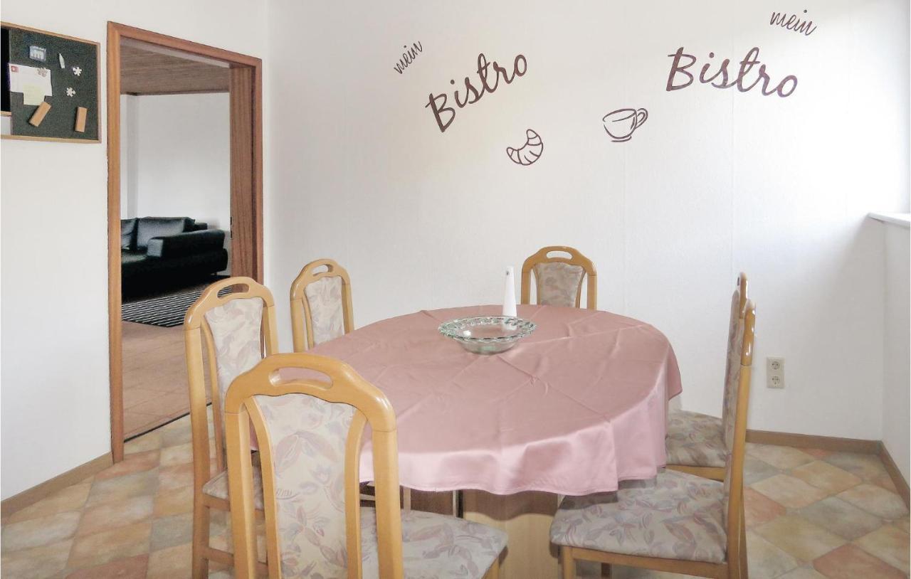 Gorgeous Apartment In Lahnstein With Kitchen ภายนอก รูปภาพ
